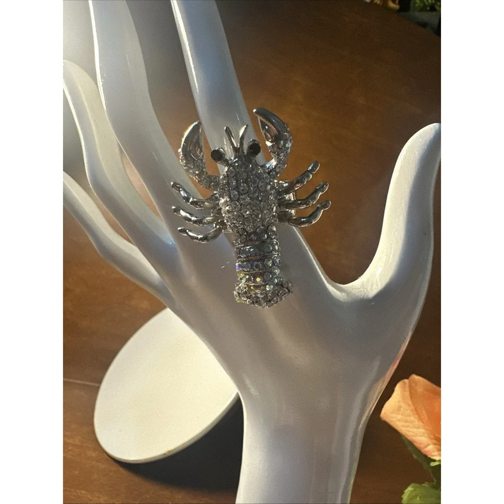 Rhinestone Swing Tail Lobster Ring Silvertown Stretch Size 8